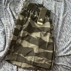 Mens NWT running shorts adidas size small
